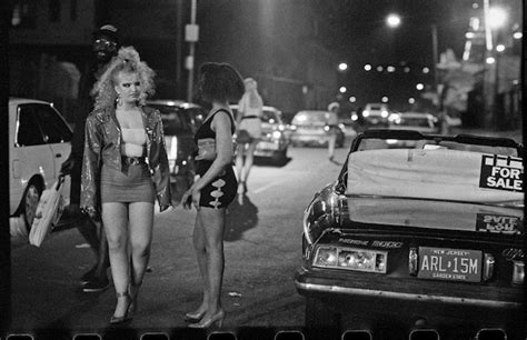 Taxi Driver! Un viaggio nella solitudine urbana e un ritratto crudo della società americana degli anni '70!